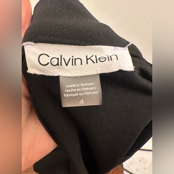NWT Calvin Klein Bell Sleeved Black Midi Dress, Size 4 - Picture 8 of 10